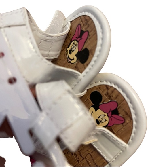 Disney, white baby Minnie Mouse sandals, 9-12 months. - Picture 2 of 4